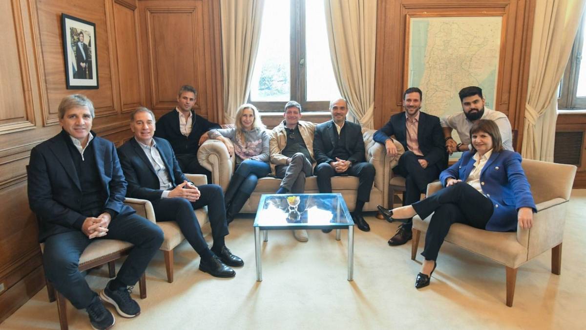 Tras el papelón con la Selección, la mesa política de Milei armó la agenda post Mundial: se viene una cadena naciona