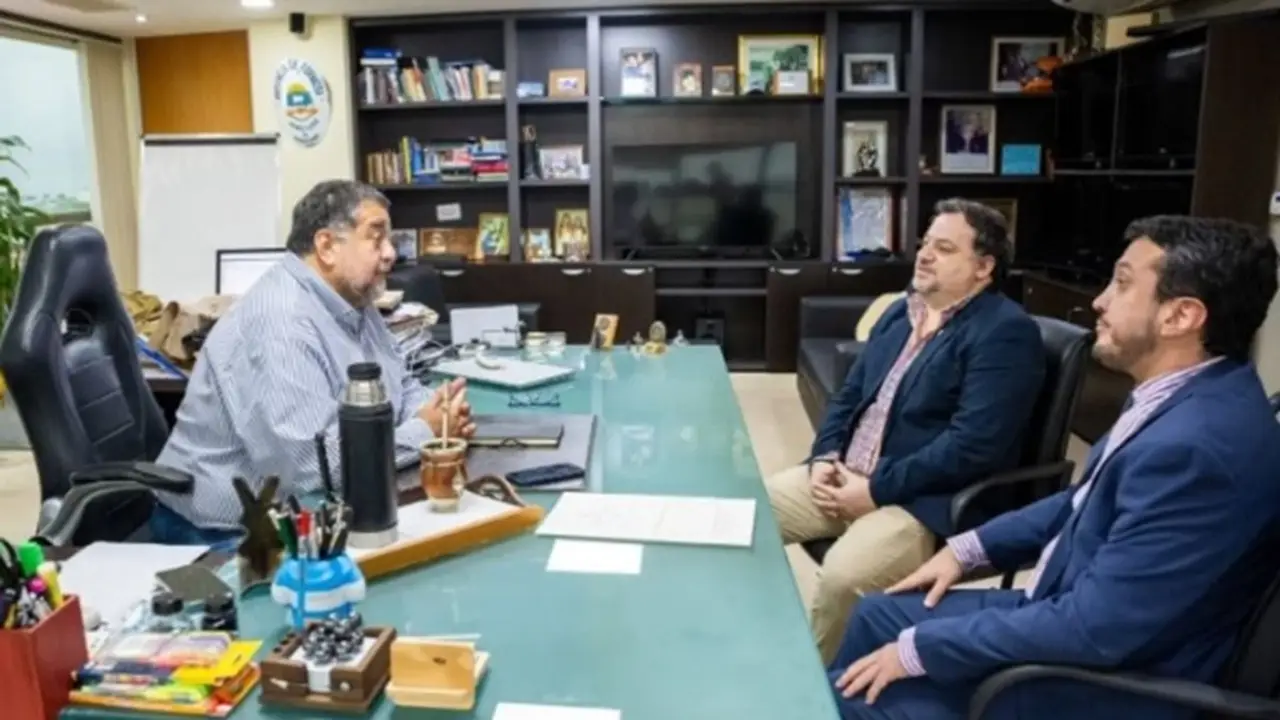 El ministro González y el Colegio de Escribanos de Formosa respaldan al escribano que sufrió hostigamiento a la UNaF