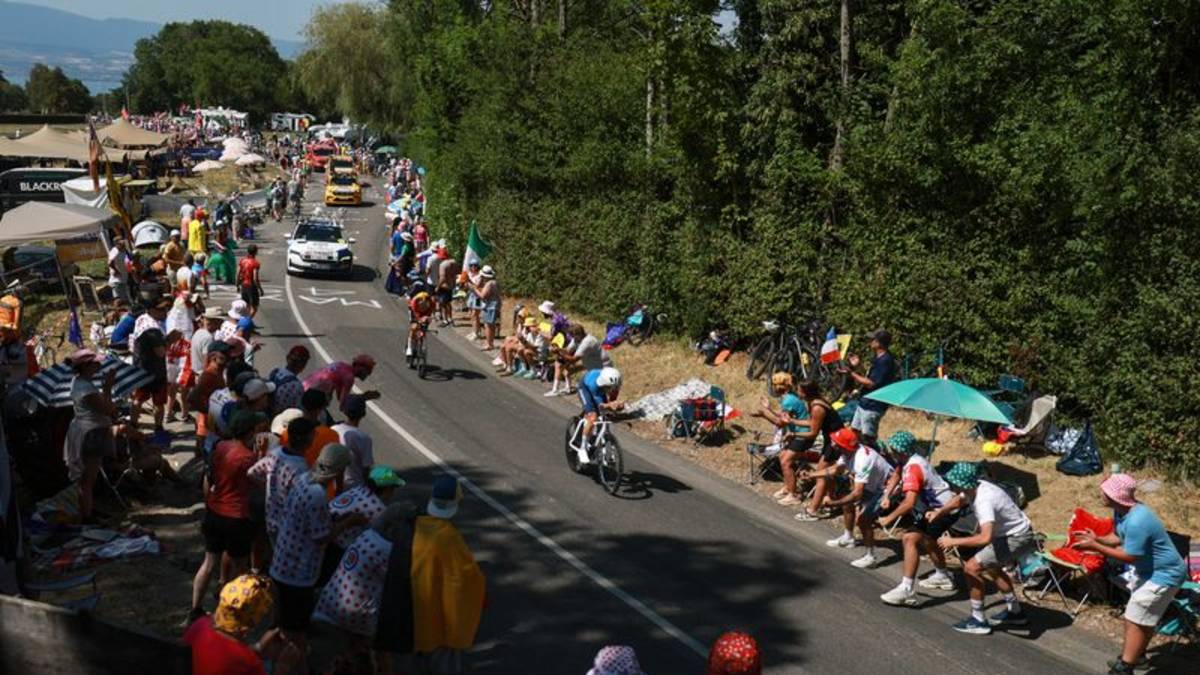 Someten a análisis de sangre antidopaje a todos los corredores que siguen en el Tour de Francia