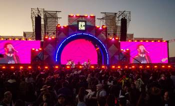 Alegría en el folklore con la Fiesta del Poncho en vivo y gratis | Música