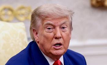 Trump dice que EEUU atacará puente o central eléctrica iraní por cada barco atacado en estrecho de Ormuz | Trump