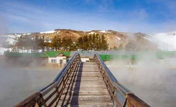 Escapada de invierno: así son las termas patagónicas al pie de un volcán | Escapadas