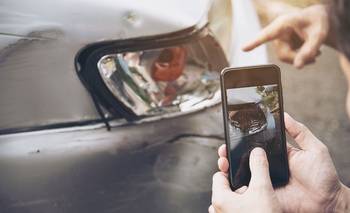 Choques: la nueva trampa con IA que obligó a cambiar los seguros | Estafas