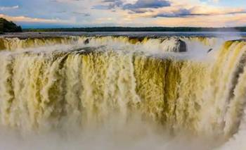 Cerraron el circuito de la Garganta del Diablo por el aumento del caudal del río Iguazú | Misiones