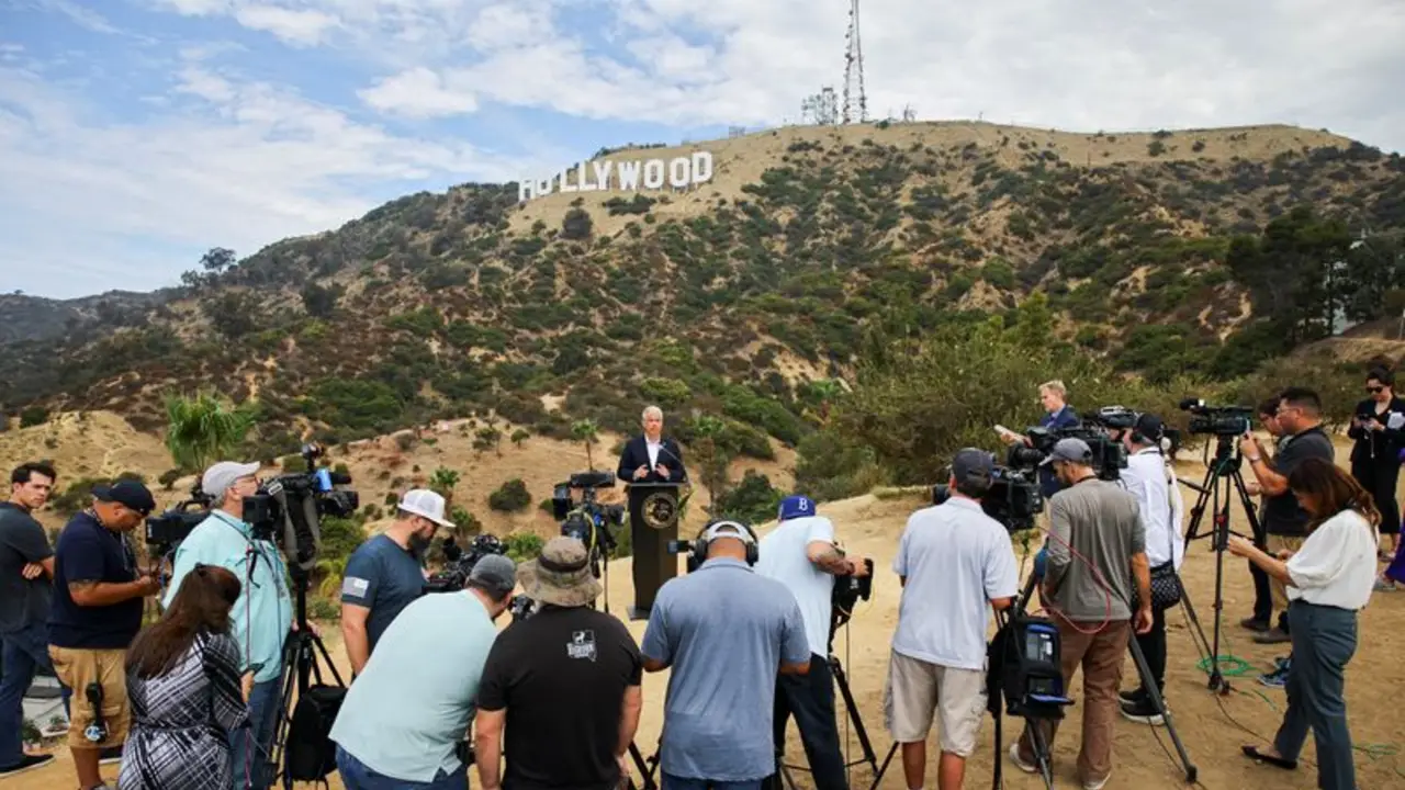 Juez de EEUU ordena la suspensión del acuerdo entre Paramount y Warner Bros hasta el 17 de agosto