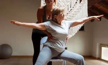 Qué tipo de pilates es el más seguro para mayores de 60: reformer, mat o en silla | Salud
