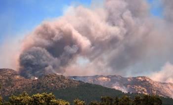 Incendios en Francia y España: más de 200.000 evacuados por el avance del fuego | Incendios