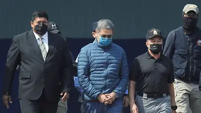 Expresidente Hernández regresa a Honduras para enfrentar a la justicia Expresidente Hernández regresa a Honduras para enfrentar a la justicia