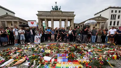 El segundo sospechoso del ataque durante el Orgullo de Berlín queda en libertad, según la fiscalía El segundo sospechoso del ataque durante el Orgullo de Berlín queda en libertad, según la fiscalía