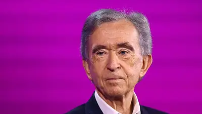 Arnault, de LVMH, desmiente rumores sobre una ruptura familiar Arnault, de LVMH, desmiente rumores sobre una ruptura familiar