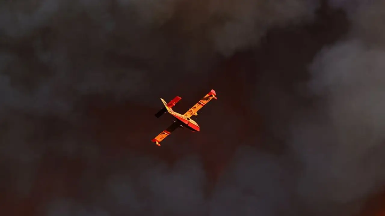 Enormes incendios forestales de Europa ponen a prueba capacidad de aviones cisterna, según Avincis