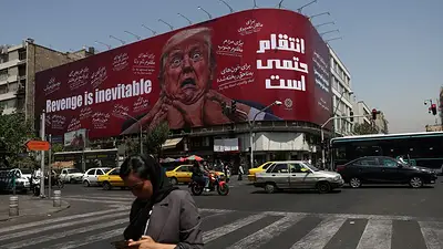 Trump dice que hay "buenas" conversaciones con Irán y reitera amenaza de atacar objetivos Trump dice que hay "buenas" conversaciones con Irán y reitera amenaza de atacar objetivos