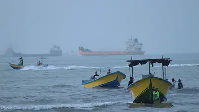 Omán presenta a Irán plan apoyado por países del golfo Pérsico para pago voluntario en Ormuz Omán presenta a Irán plan apoyado por países del golfo Pérsico para pago voluntario en Ormuz