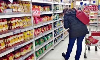 Corrientes encabeza el ahogo del consumo en un NEA golpeado por la crisis | Caída del consumo