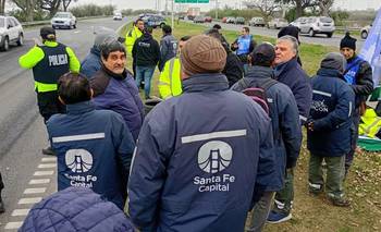 Paro en Santa Fe: municipales levantaron el corte y negocian con el Municipio | Santa fe