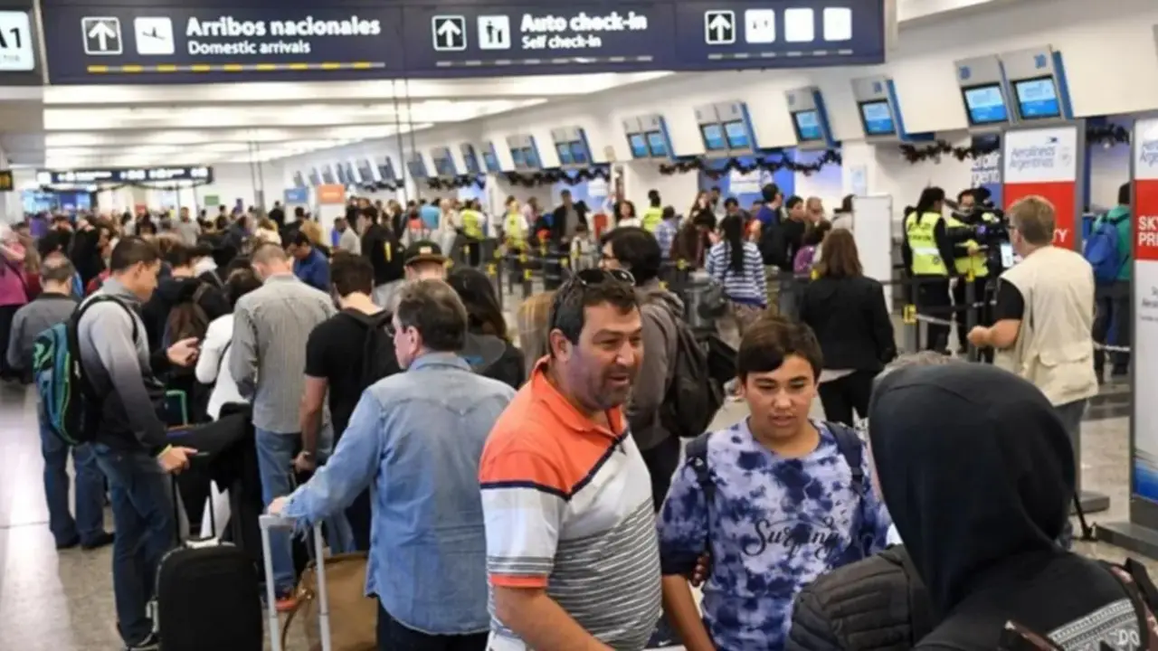 Lanzan un formulario online para reclamos en los aeropuertos del país: ¿Cómo funciona?