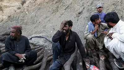 Al menos a 34 fallecidos tras una explosión en un complejo minero de carbón de Pakistán Al menos a 34 fallecidos tras una explosión en un complejo minero de carbón de Pakistán