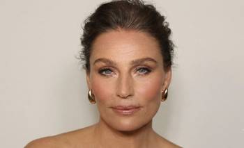El truco de maquillaje para una piel perfecta a los 60 | Belleza