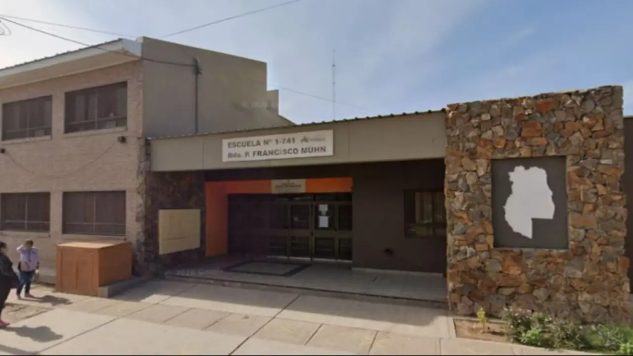 Conmoción en una escuela de Mendoza: un nene de 12 años le repartió marihuana a sus compañeros