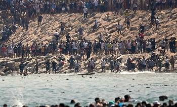 Tras la crisis en Ceuta, Italia suspendió el libre paso marítimo y aéreo con España | Italia