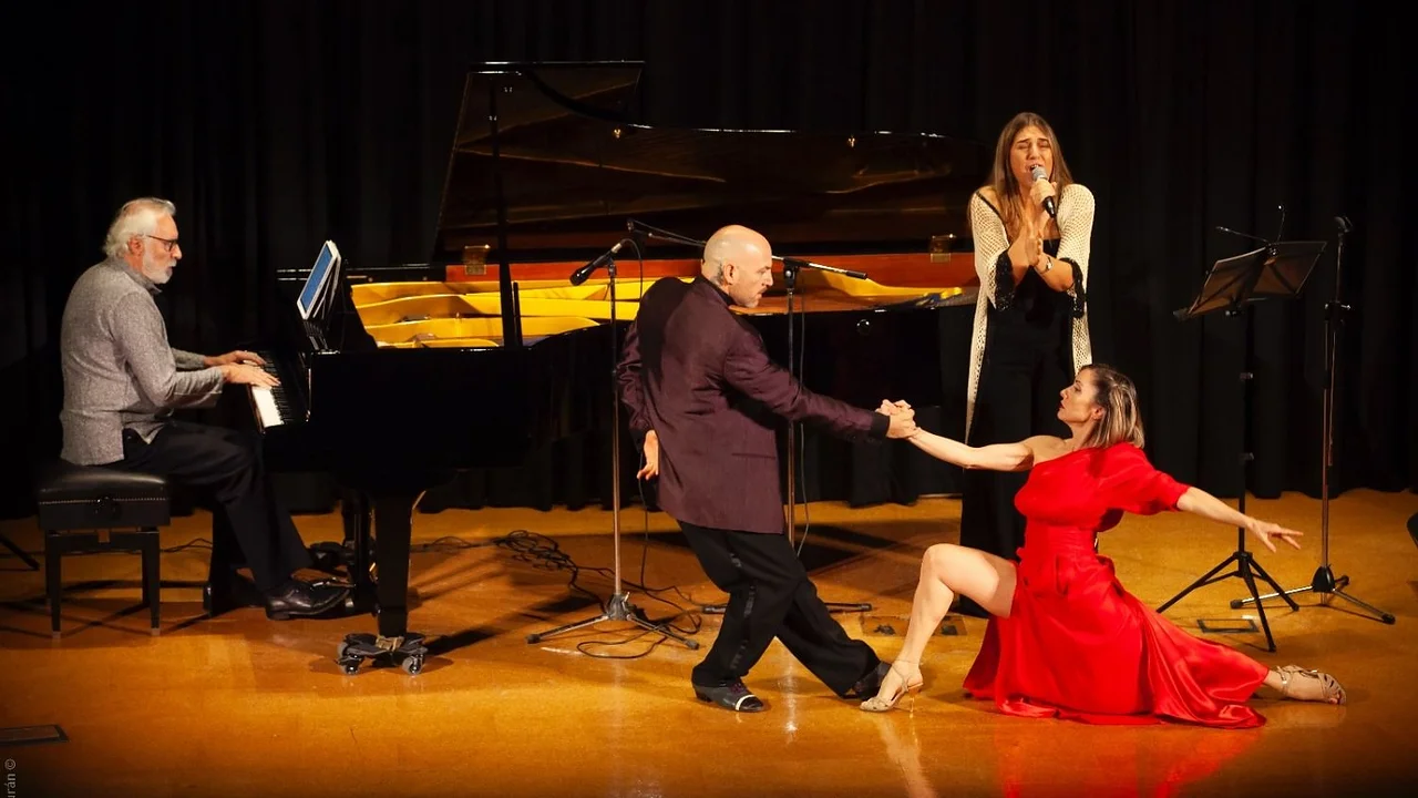 Tangos y Postangos, con Adriana Nano y Ricardo Zanón