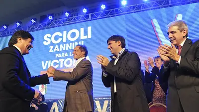 Rumbo a las PASO: Scioli y Zannini cierran su campaña en el noroeste del país Rumbo a las PASO: Scioli y Zannini cierran su campaña en el noroeste del país