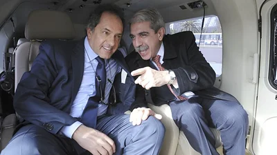 Elecciones 2015: Scioli respaldó a Aníbal Fernández y vinculó a la oposición con la deuncia de Lanata Elecciones 2015: Scioli respaldó a Aníbal Fernández y vinculó a la oposición con la deuncia de Lanata
