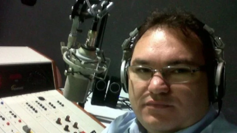 Un locutor brasileño fue asesinado mientras emitía su programa