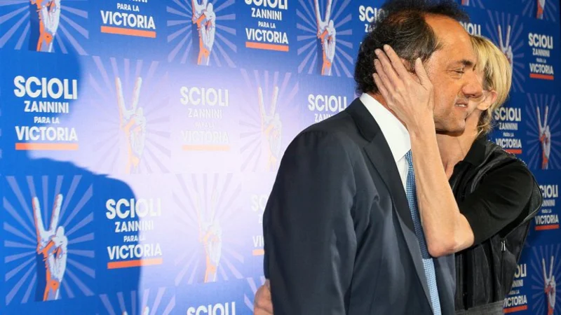 Boca de urna elecciones 2015: Rabolini felicitó a Daniel Scioli tras el cierre de comicios