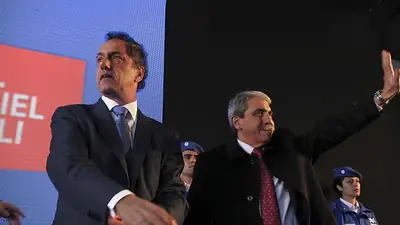 Tras las PASO, Daniel Scioli se mostró con Aníbal Tras las PASO, Daniel Scioli se mostró con Aníbal
