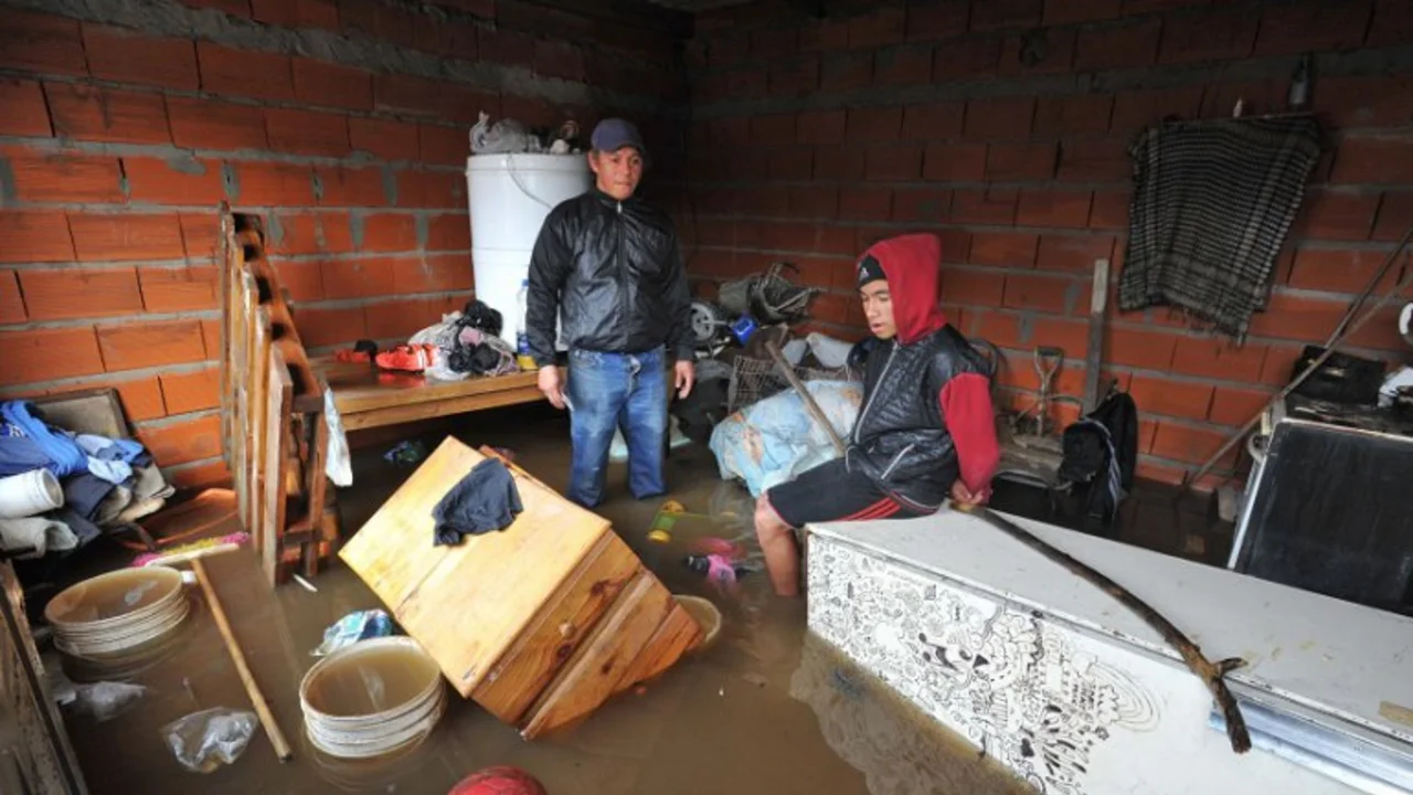 Elecciones 2015: el Gobierno acusó al PRO de querer sacar "ventaja politiquera" de las inundaciones