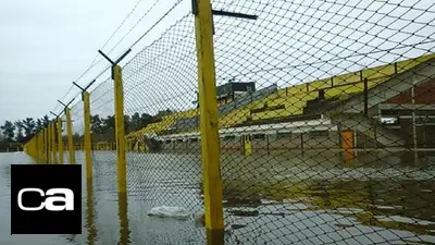 Flandria: la cancha de fútbol que se convirtió en una pileta de natación Flandria: la cancha de fútbol que se convirtió en una pileta de natación