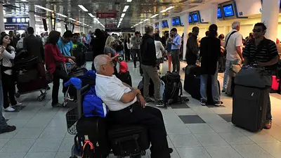 LAN canceló vuelos en Aeroparque y Ezeiza por asambleas de pilotos LAN canceló vuelos en Aeroparque y Ezeiza por asambleas de pilotos