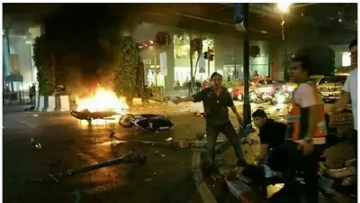 Explotó una bomba en un shopping de Bangkok: al menos 12 muertos Explotó una bomba en un shopping de Bangkok: al menos 12 muertos