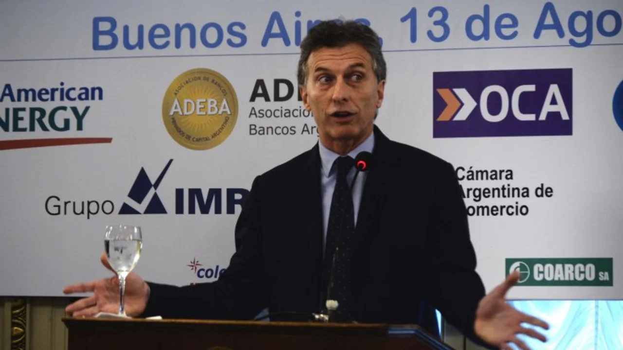 El oficialismo advierte que la liberación del tipo de cambio provocará una "maxidevaluación"