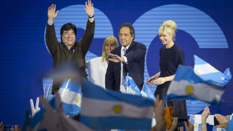 Scioli vs. Macri: el kirchnerismo presenta una denuncia por la "campaña sucia"