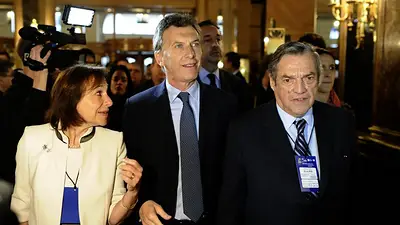 Consejo de las Américas: Macri promete un jefe de Gabinete "mudo" y un Estado "que no sea un aguantadero" Consejo de las Américas: Macri promete un jefe de Gabinete "mudo" y un Estado "que no sea un aguantadero"