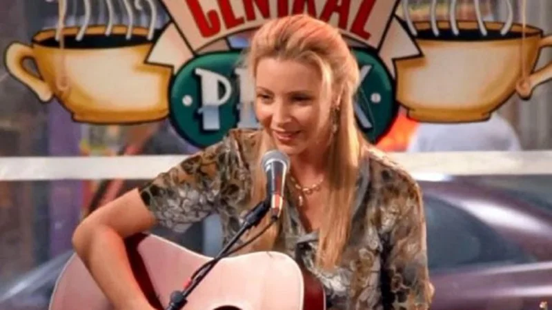 "Smelly Cat" en concierto: Taylor Swift cantó con Lisa Kudrow