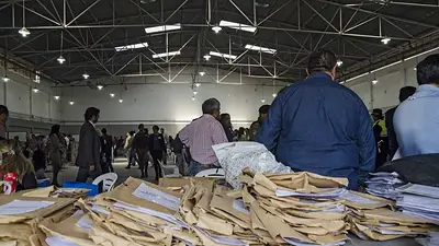 La Junta Electoral de Tucumán ratifica que el escrutinio definitivo se desarrolla con "normalidad" La Junta Electoral de Tucumán ratifica que el escrutinio definitivo se desarrolla con "normalidad"