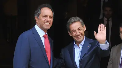 Sarkozy mostró su apoyo a Scioli por la causa Malvinas Sarkozy mostró su apoyo a Scioli por la causa Malvinas