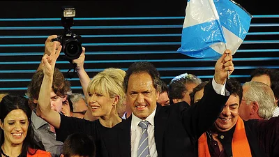 Elecciones 2015: Scioli se reúne con intendentes para consolidar el voto en la provincia de Buenos Aires Elecciones 2015: Scioli se reúne con intendentes para consolidar el voto en la provincia de Buenos Aires