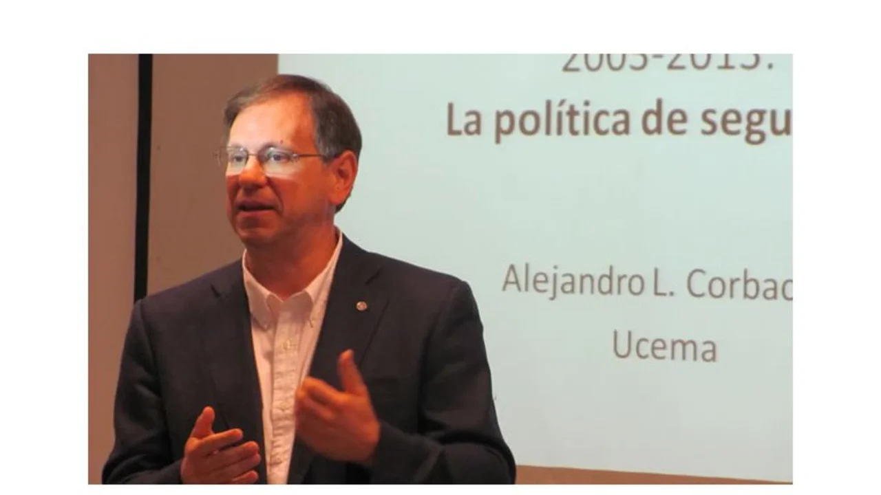 El académico criticado por Cristina dijo estar "sorprendido por la ferocidad del ataque"