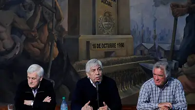 Con críticas al Gobierno, se unificarán las tres CGT Con críticas al Gobierno, se unificarán las tres CGT