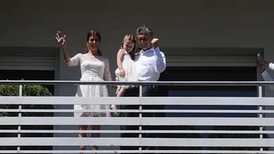 Amenaza de bomba en el departamento de Mauricio Macri Amenaza de bomba en el departamento de Mauricio Macri