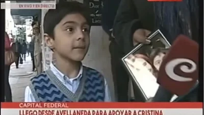 La odisea de un nene para sacarse una foto con Cristina La odisea de un nene para sacarse una foto con Cristina