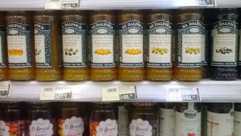 Increíble pero real: un supermercado importa mermeladas de Francia