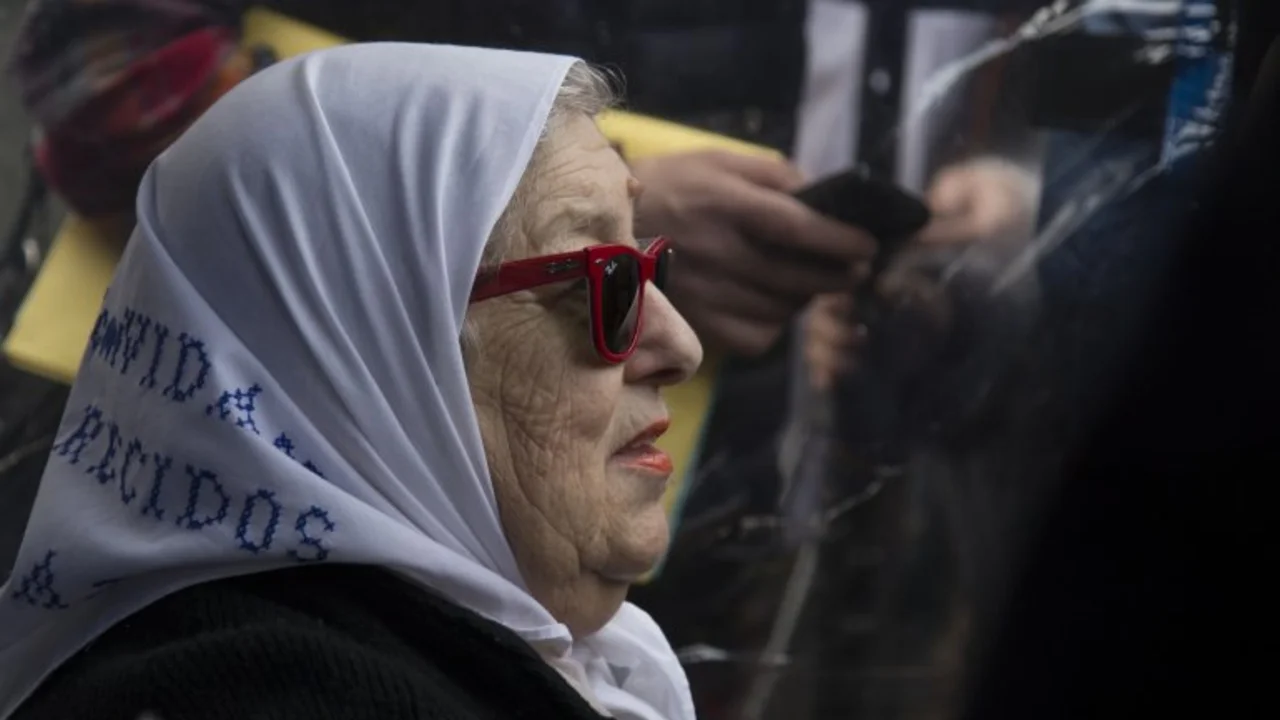 El juez De Giorgi fue a la sede de Madres pero Hebe de Bonafini se negó a declarar