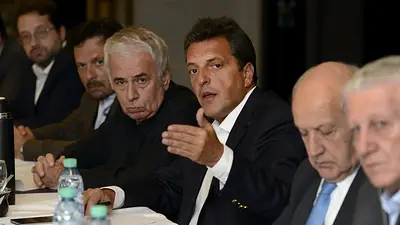 Massa fustigó al ministro de Energía por eludir el Congreso Massa fustigó al ministro de Energía por eludir el Congreso