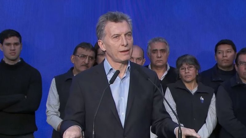 Insólito: Macri le pidió a los trabajadores "no poner palos en la rueda" a los empresarios