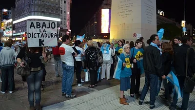 Militantes de Cambiemos harán una marcha al Obelisco para apoyar a Macri Militantes de Cambiemos harán una marcha al Obelisco para apoyar a Macri